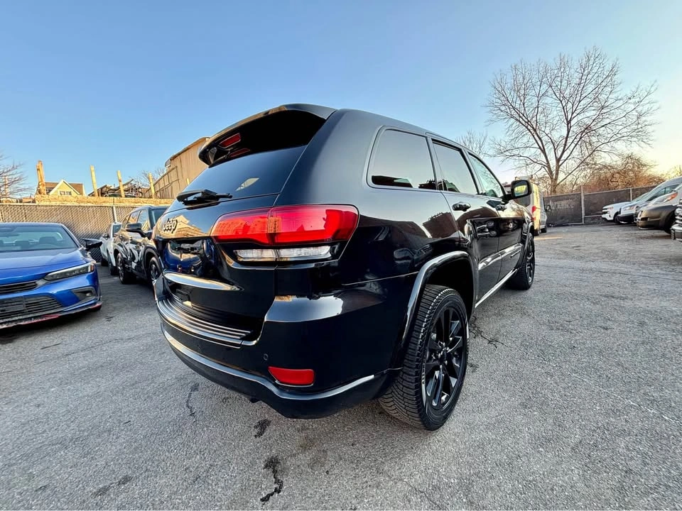 2018 Jeep Grand Cherokee Altitude Sport Utility 4D - photo 4