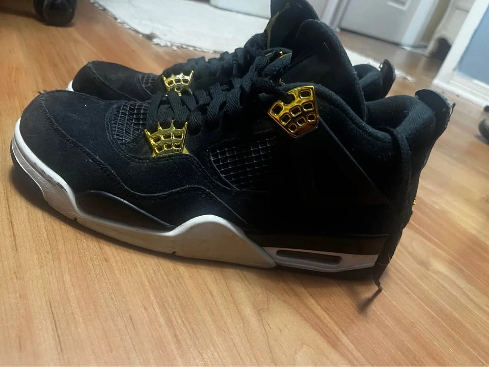 Jordan 4 Royalty – size 10.5 - photo 4