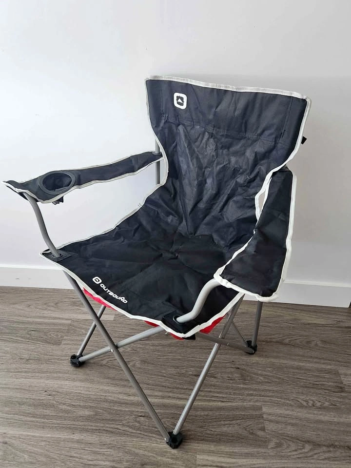 3 x Camping Chair + Clip-On Umbrella