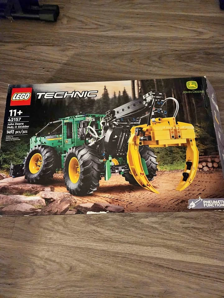 Lego John Deere Skidder 42157 - Hard to Find