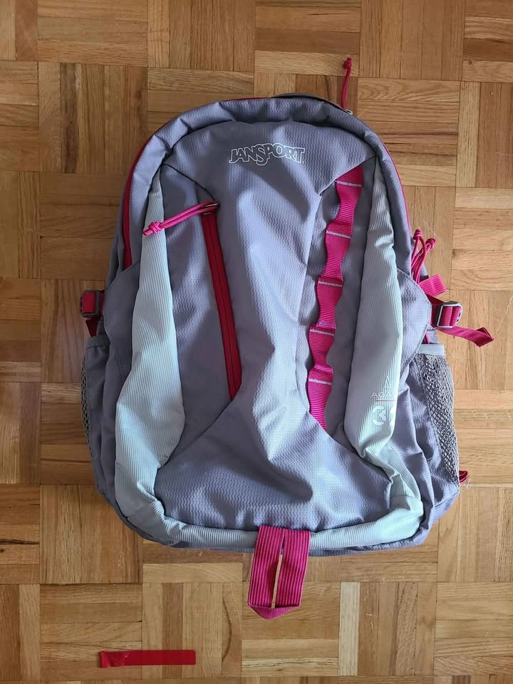 Jansport women's Agrave 32L backpack