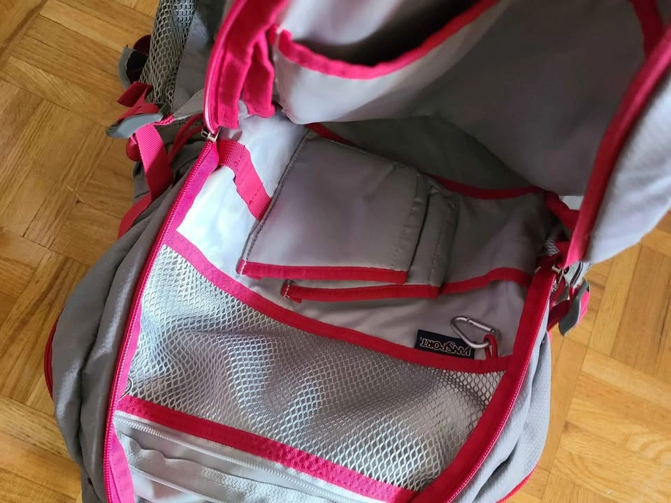 Jansport women's Agrave 32L backpack - photo 4