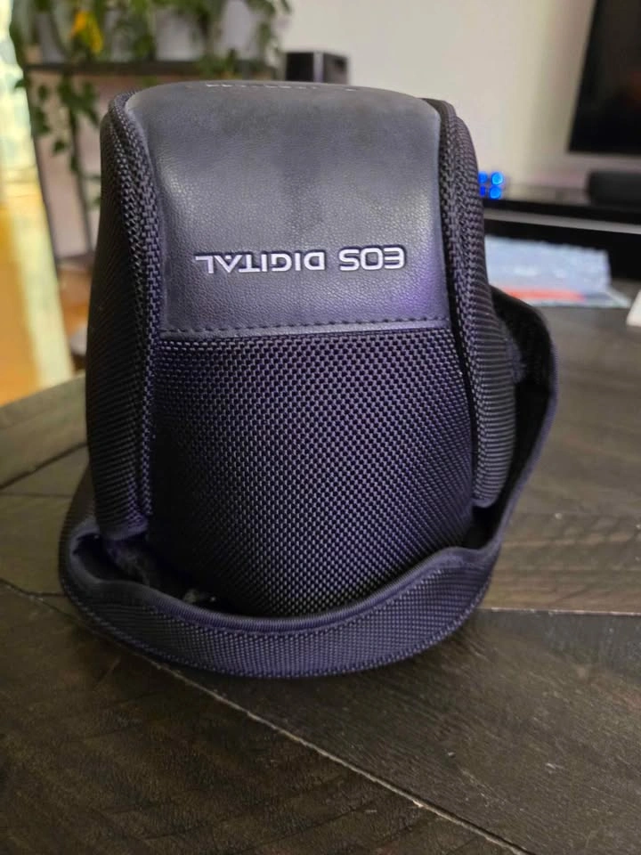 Canon DSLR Soft Case (EH19-L)
