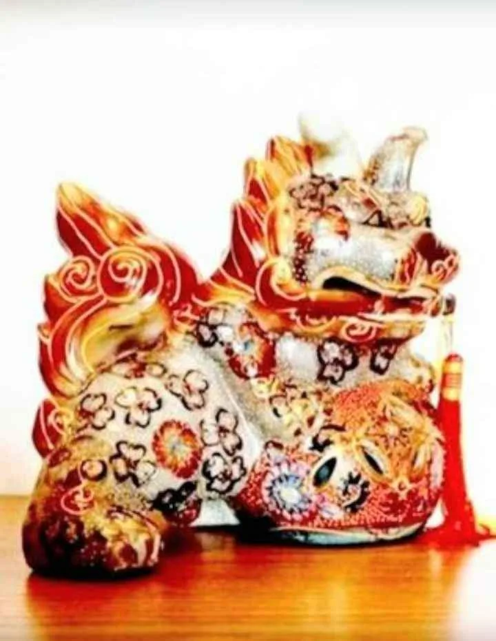 Unique Hand Crafted Chinese Foo Dog Lion Statue image indicator(2)