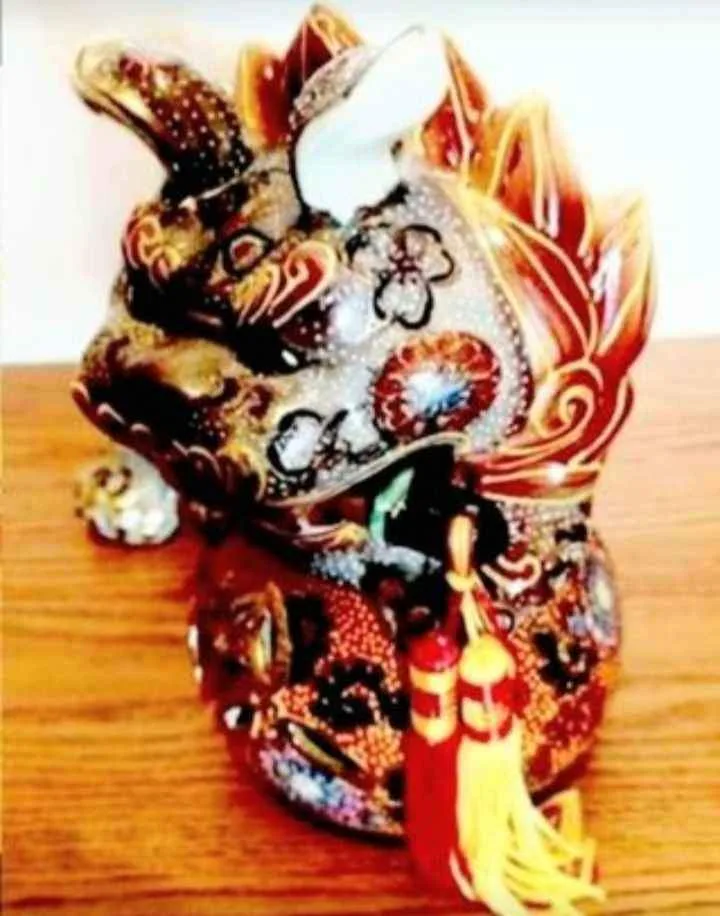 Unique Hand Crafted Chinese Foo Dog Lion Statue image indicator(6)