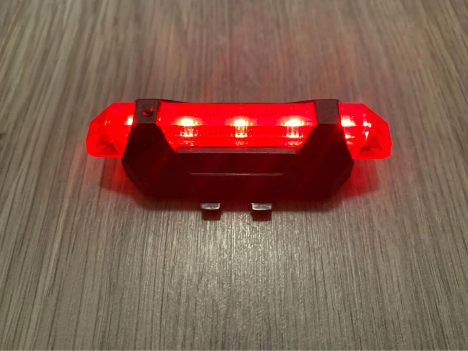 Brand new bike bicycle tail light / back lamp super light - photo 2