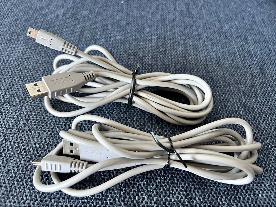 Nintendo Wii-U Pro Charging Cable USB to Mini USB WUP018 2.5M