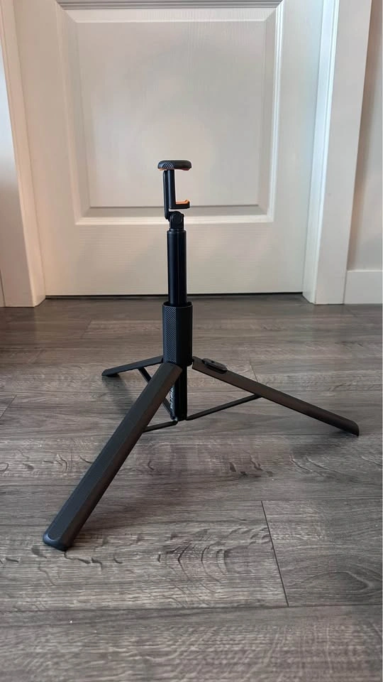 ANXRE 71” Phone Tripod / Selfie Stick - Used Once - photo 4