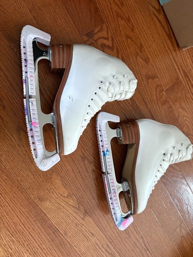 Jackson Freestyle Figure Skates - Women’s Size 7 Narrow (7N) - photo 5