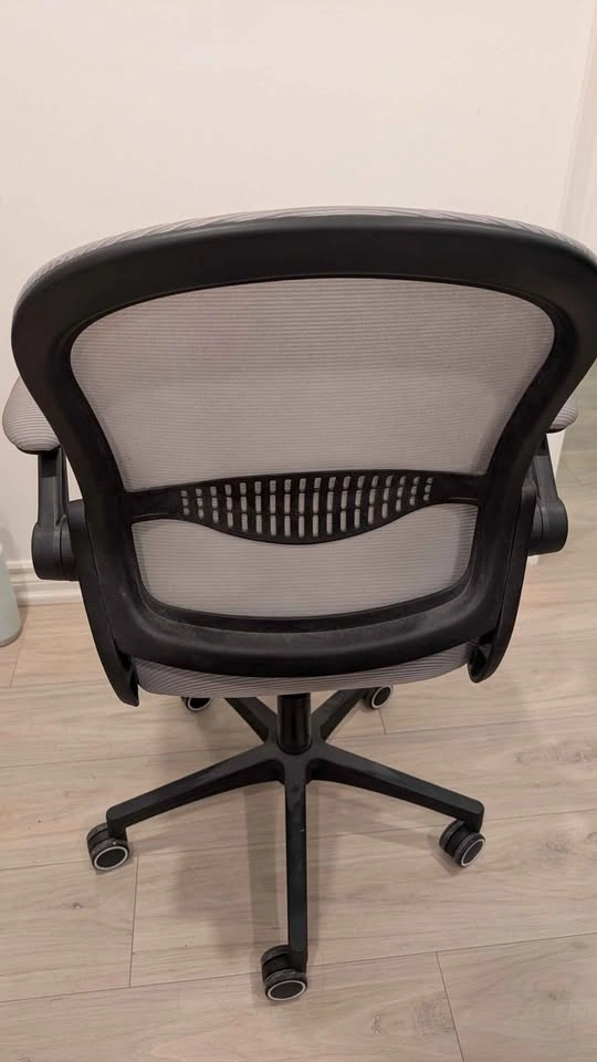 Office chair - photo 3