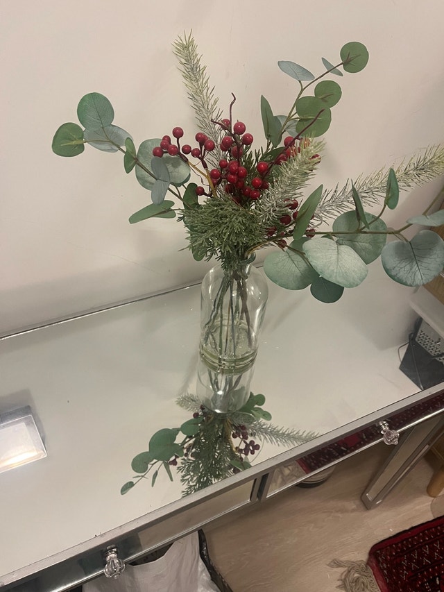 Floral Arrangement - photo 3