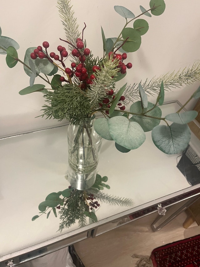 Floral Arrangement - photo 4