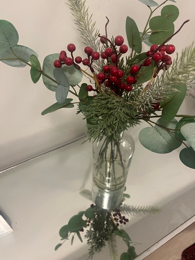 Floral Arrangement - photo 5