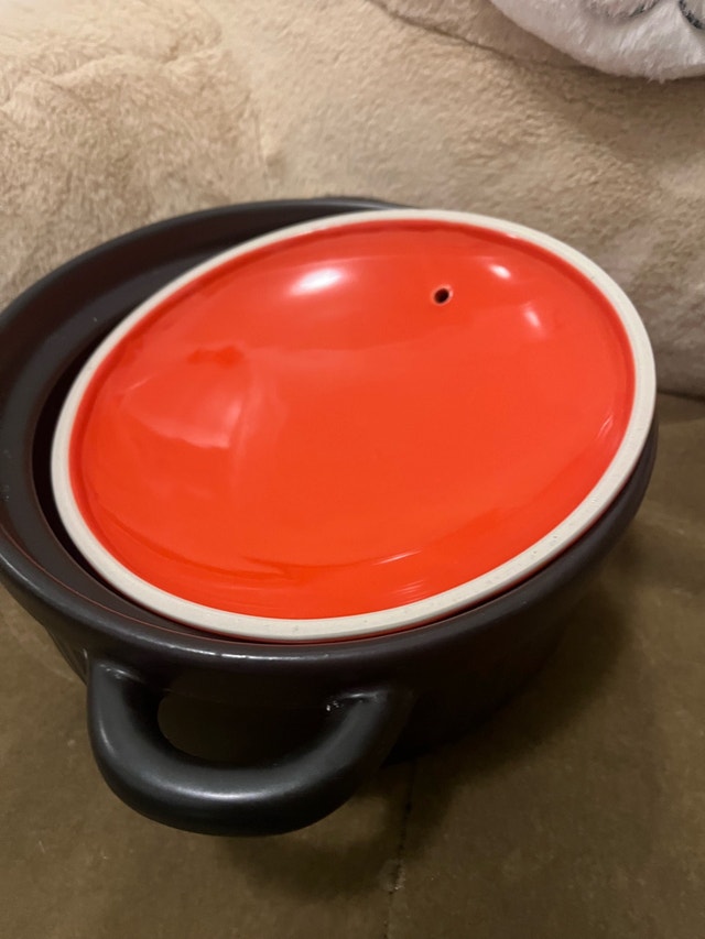 Small Ceramic Casserole Dish - photo 4