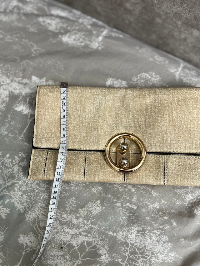Chic Clutch Bag for a Night Out - photo 2
