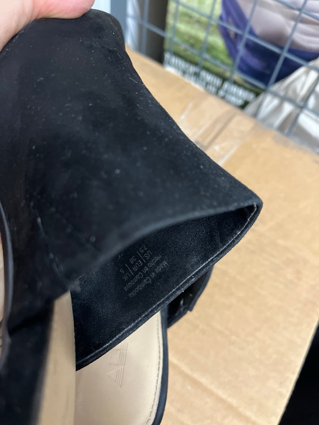 Aldo Mules Size 7 - photo 2