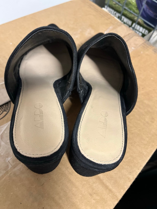 Aldo Mules Size 7 - photo 4