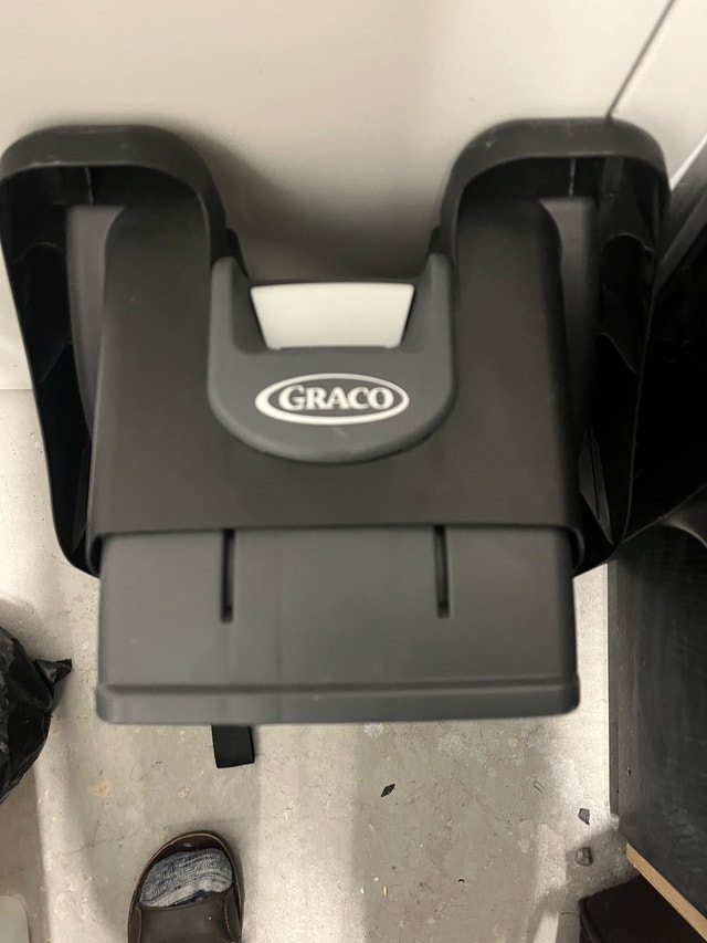 Graco Car Seat Base - photo 2