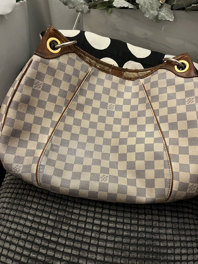 Louis Vuitton Handbag - photo 3
