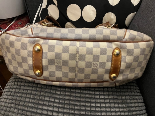 Louis Vuitton Handbag - photo 5