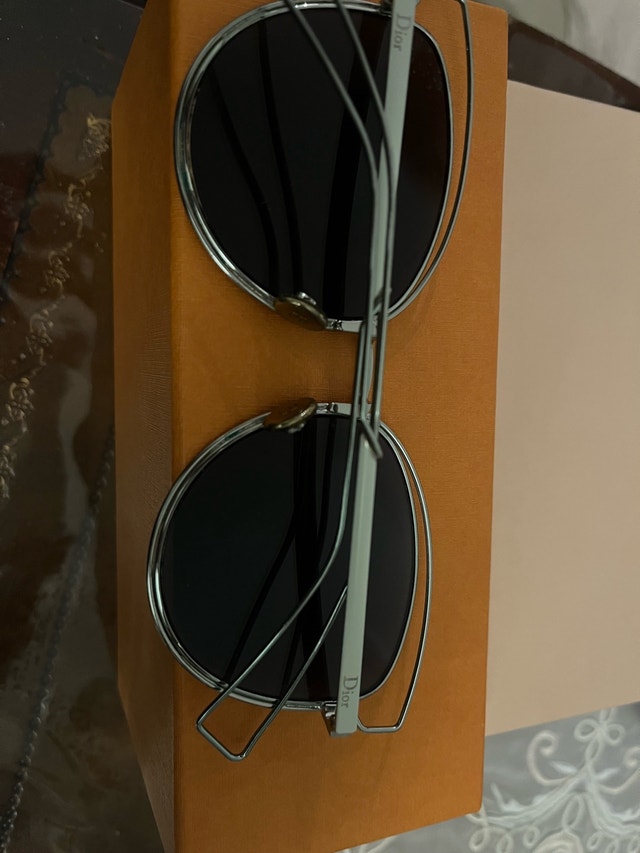Dior Sunglasses - photo 2