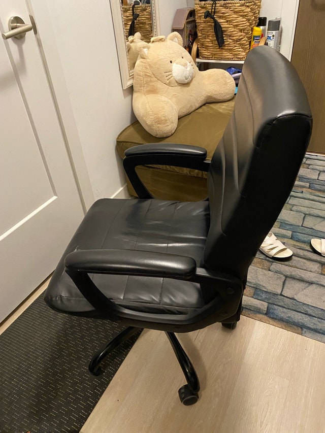 Office Chair - photo 2