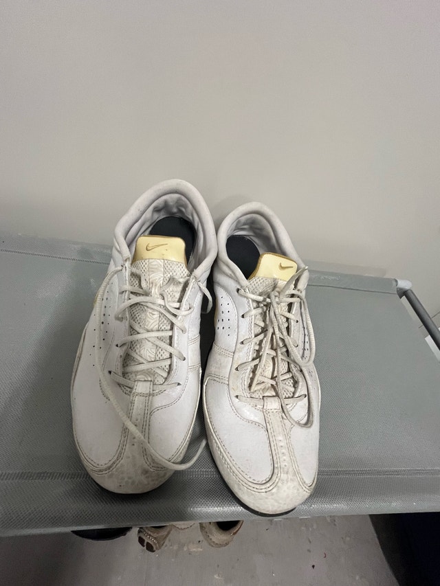Nike Shoes - photo 2