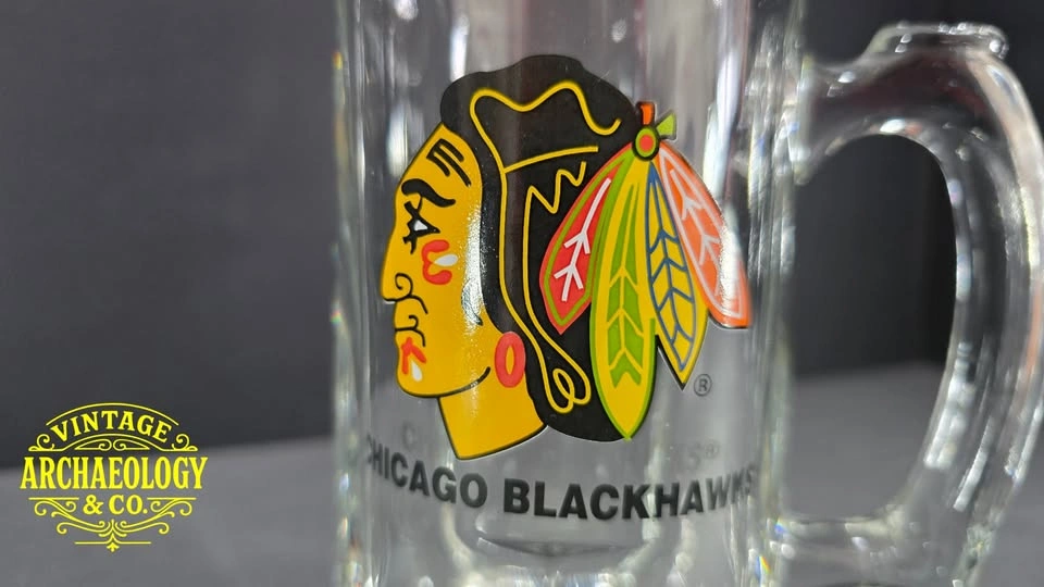 GLASS BEER MUG FEATURING CHICAGO BLACKHAWKS NHL TEAM LOGO - photo 2