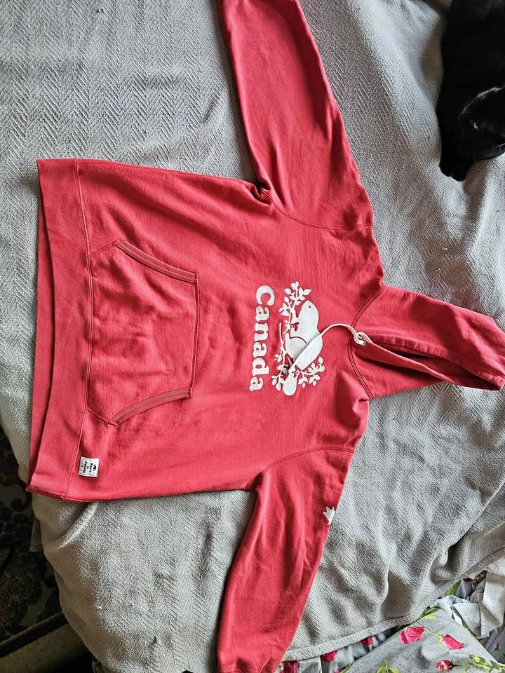 Red ROOTS sweatshirt XXL