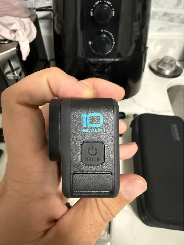 GoPro Hero 10 Black  with hard case and many accessories. image indicator(4)