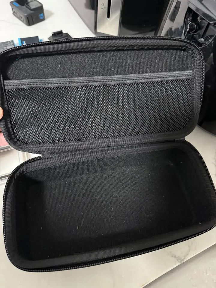 GoPro Hero 10 Black  with hard case and many accessories. image indicator(10)