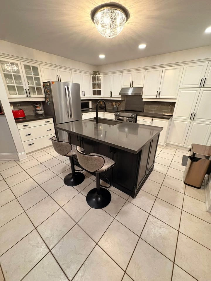 3 Beds 3 Baths - House - photo 3