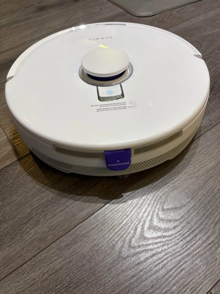 Narwal Freo X Plus Robot Vacuum and Mop - photo 3