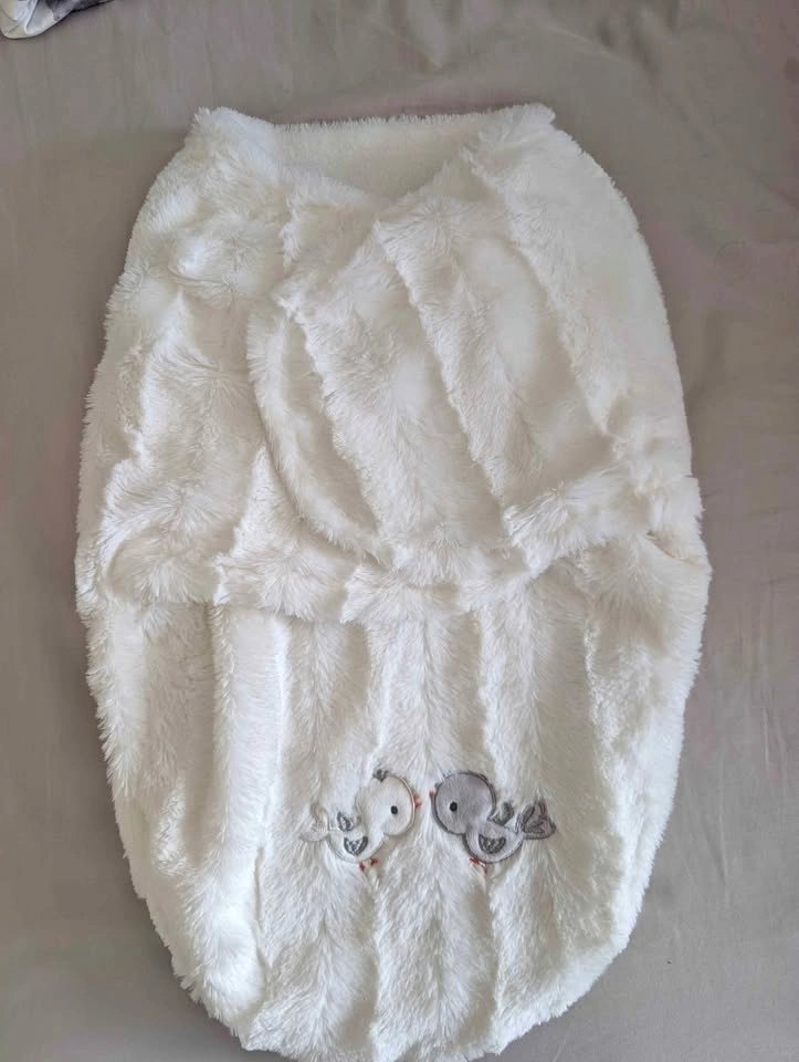 Baby swaddle
