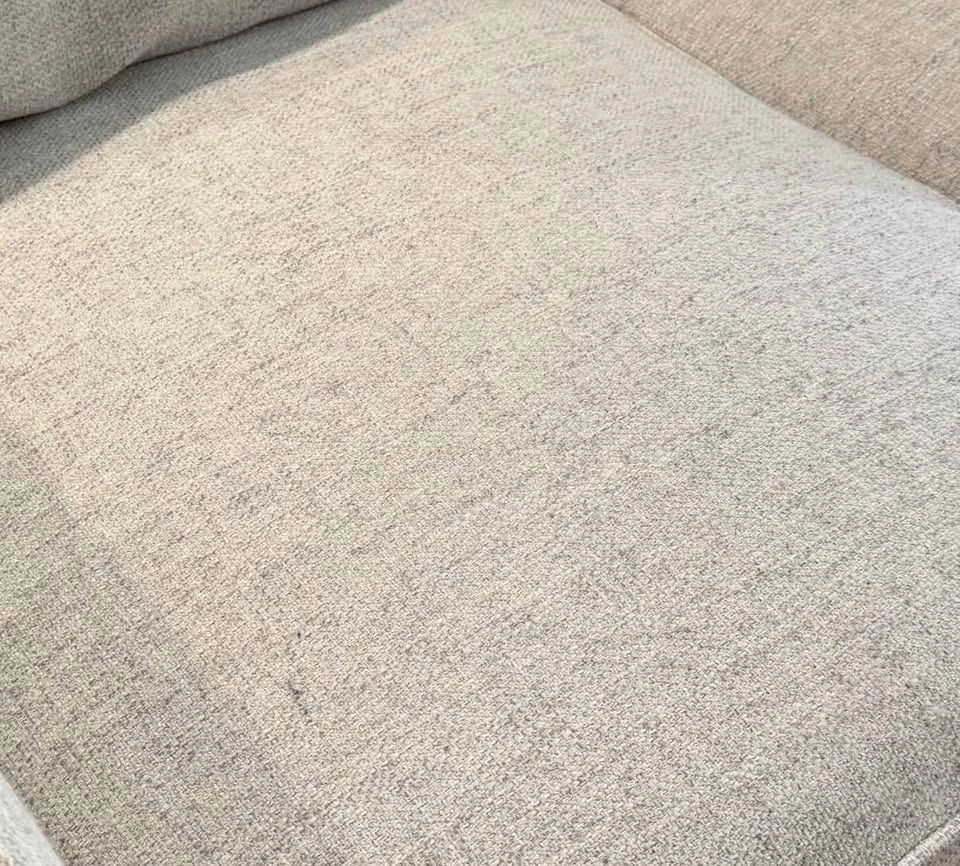 La-Z-Boy Kennedy Sofa and Loveseat - Like new condition! - photo 2