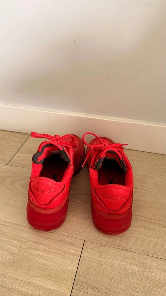 Reebok x Cardi B Red Sneakers - Women’s US8 - photo 3