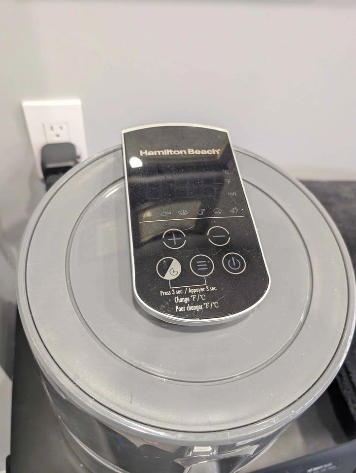Hamilton Beach air fryer - photo 2