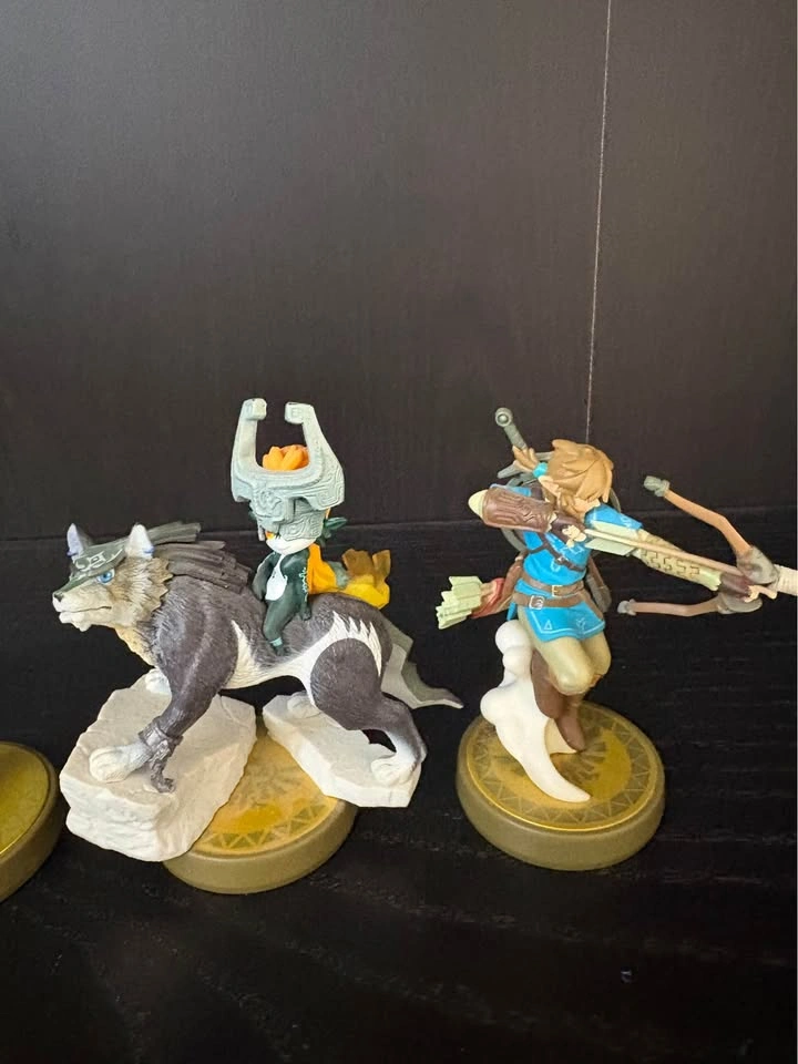 Loose Amiibo Lot ( Zelda, Luigi ) - photo 3