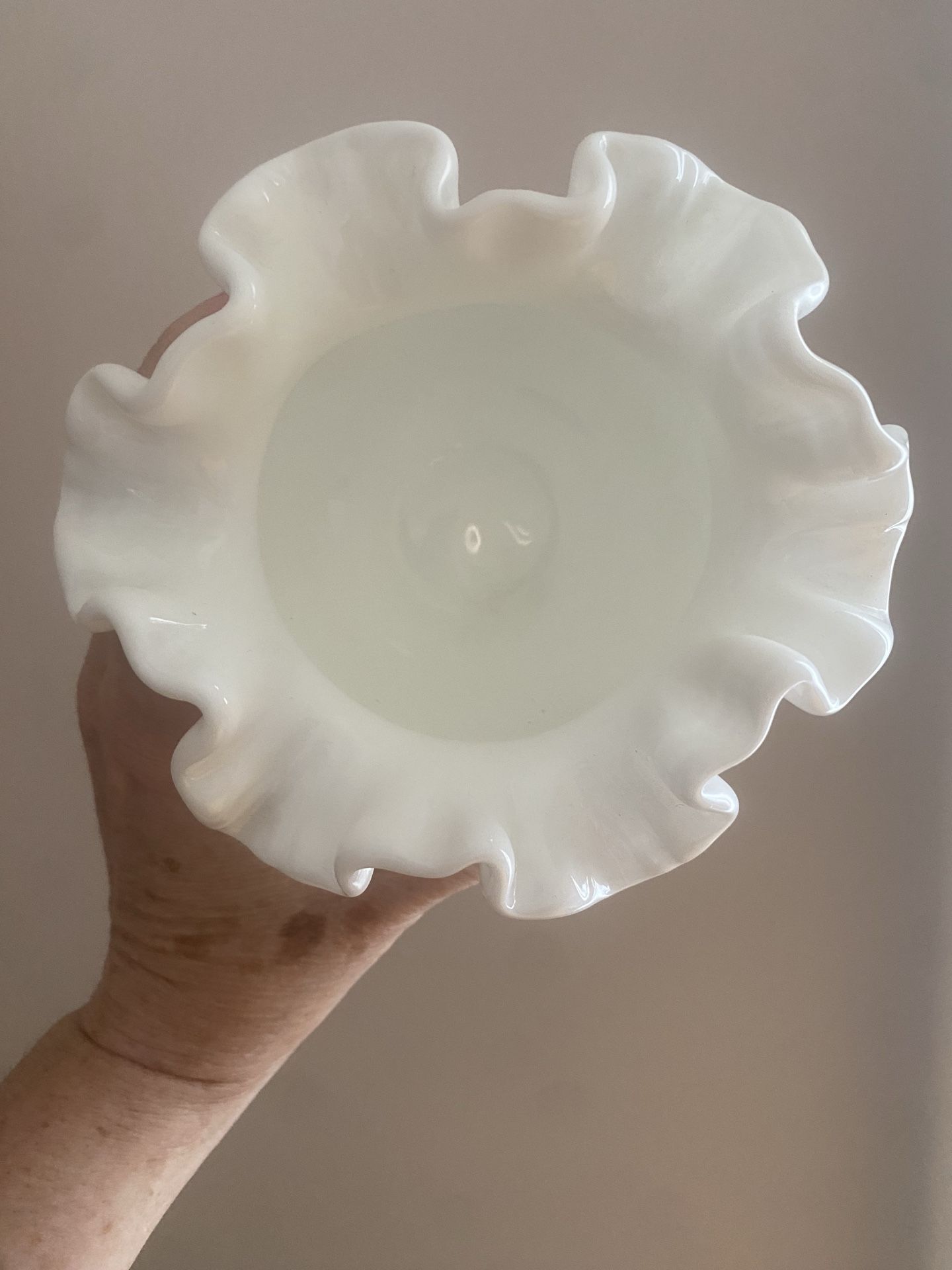 Vintage Fenton White Milk Glass Rose Bowl Vase - photo 2