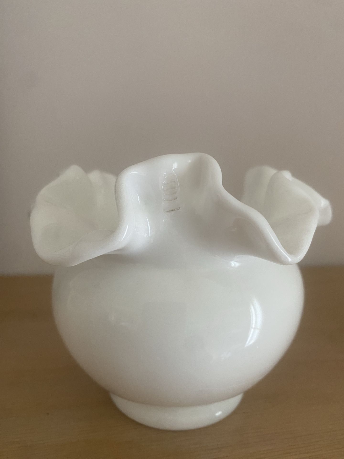 Vintage Fenton White Milk Glass Rose Bowl Vase - photo 5
