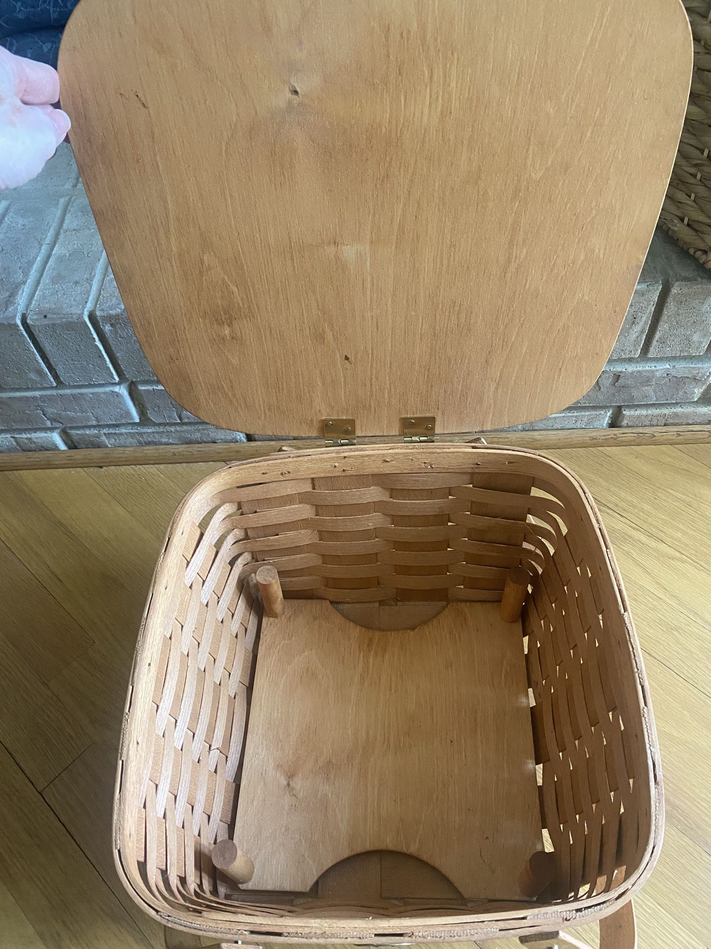 Peterboro Two-Pie Basket with Lid and Tray - Honey - photo 3