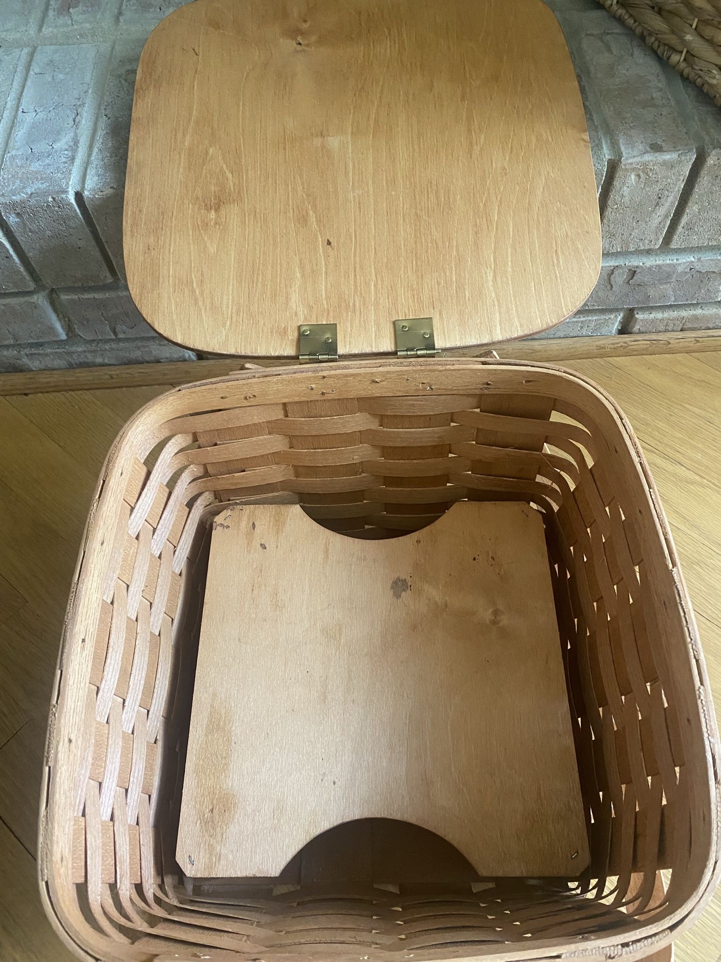 Peterboro Two-Pie Basket with Lid and Tray - Honey - photo 4