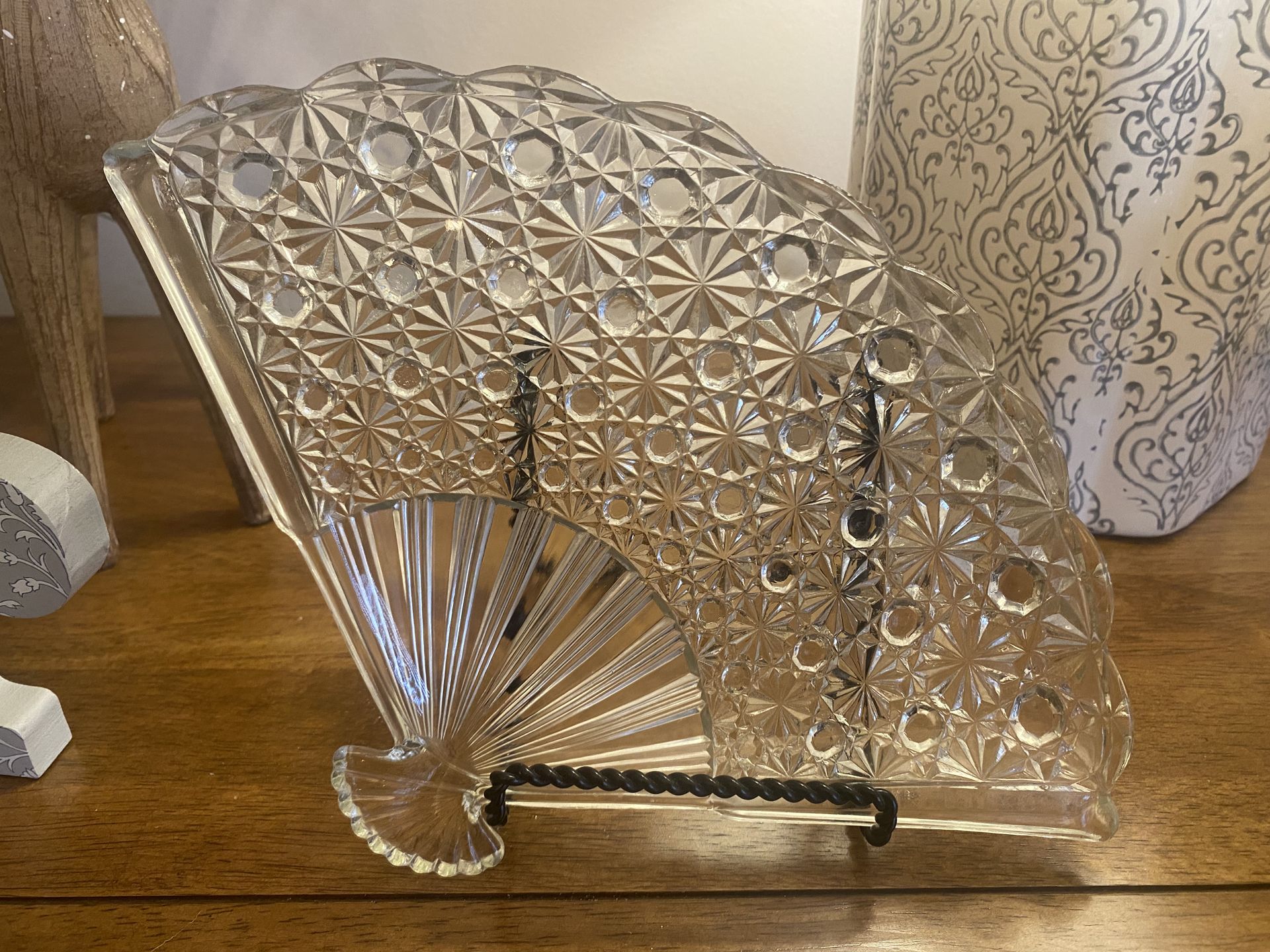 Beautiful Vintage Fenton Glass Fan Vanity Dish - photo 3