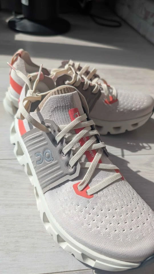 On Cloudswift 4 (Cream/Salmon) - Women's Size 8 - photo 3