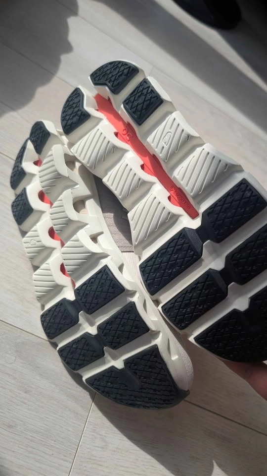 On Cloudswift 4 (Cream/Salmon) - Women's Size 8 - photo 4