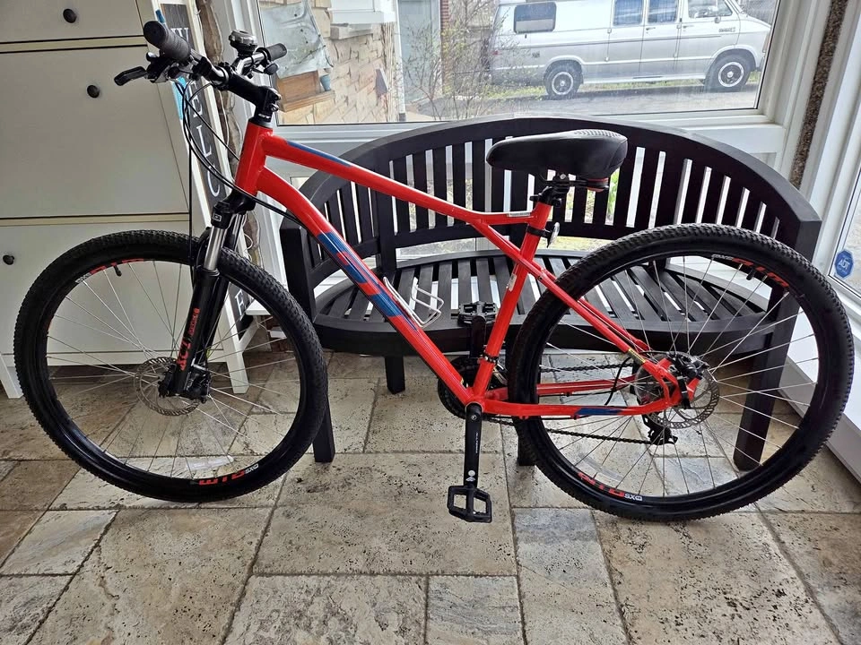 GT Aggressor Comp Mountain bike