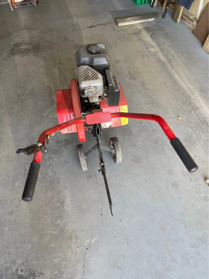 Yard Machine by MTD Roto Tiller - photo 2