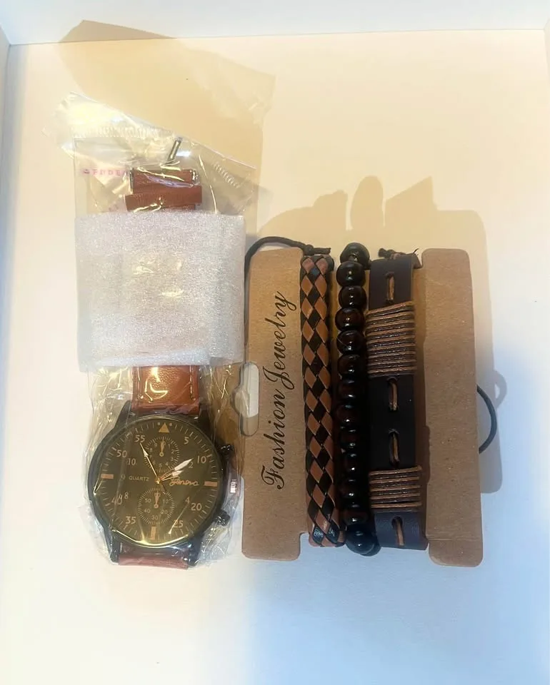 🎁 Perfect Gift Set – Watch + matching Bracelets 🎁 image indicator(5)