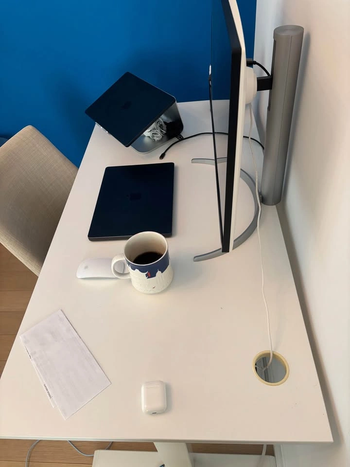 White Standing Desk - photo 3