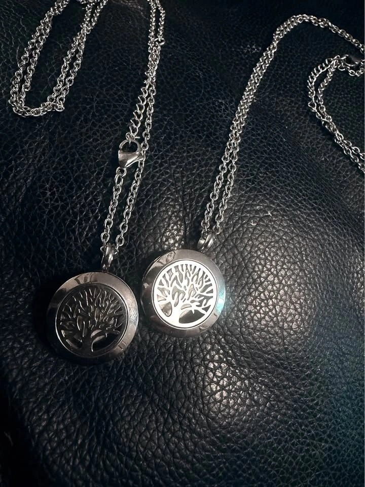 2 Tree of Life Locket Necklaces - photo 3
